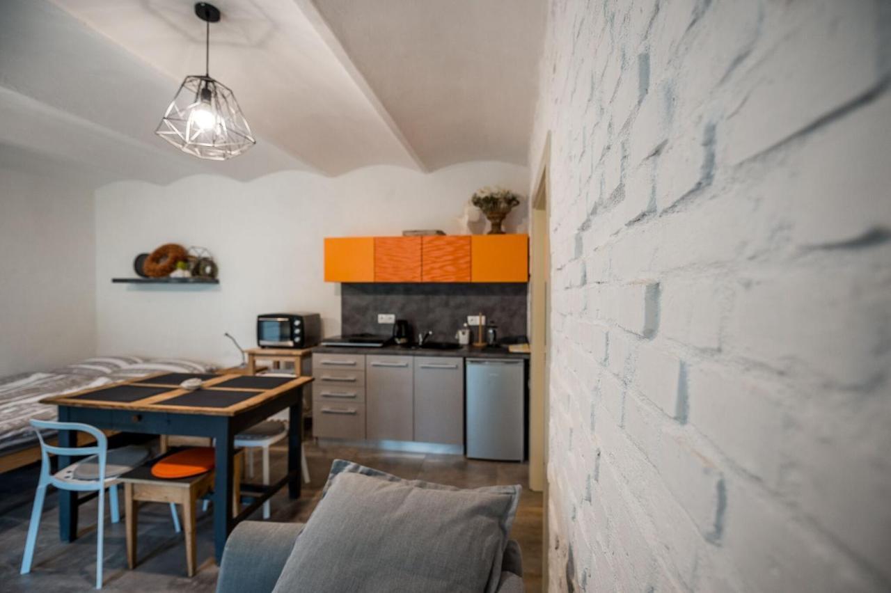 Apartman Ve Dvore Ratiskovice Exterior foto